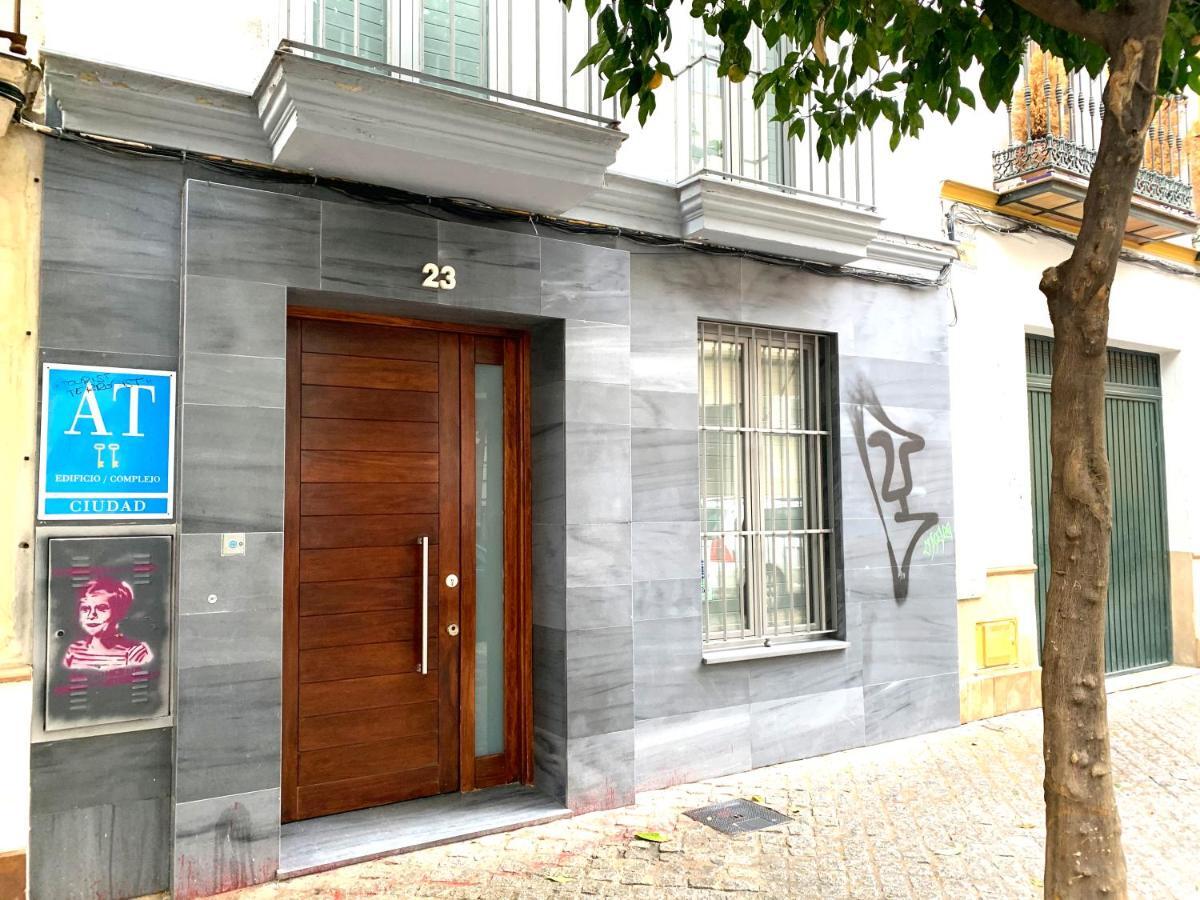 Ritual Sevilla Suites - Malaver 23 (Adults Only) — Photos 1